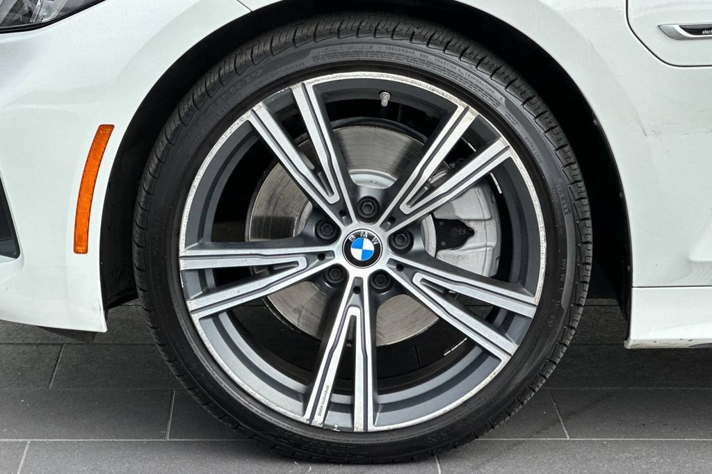 Used 2023 BMW 330e w/ Premium Package RWD image 31