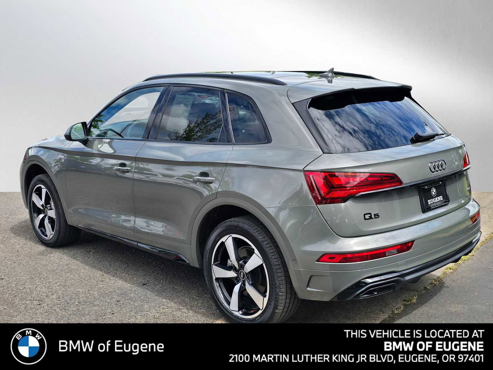 Used 2023 Audi Q5 2.0T Prestige w/ Prestige Package AWD/4WD image 5