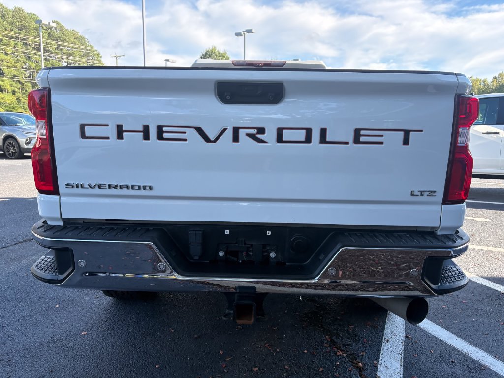 Used 2020 Chevrolet Silverado 2500 LTZ w/ LTZ Plus Package AWD/4WD image 12