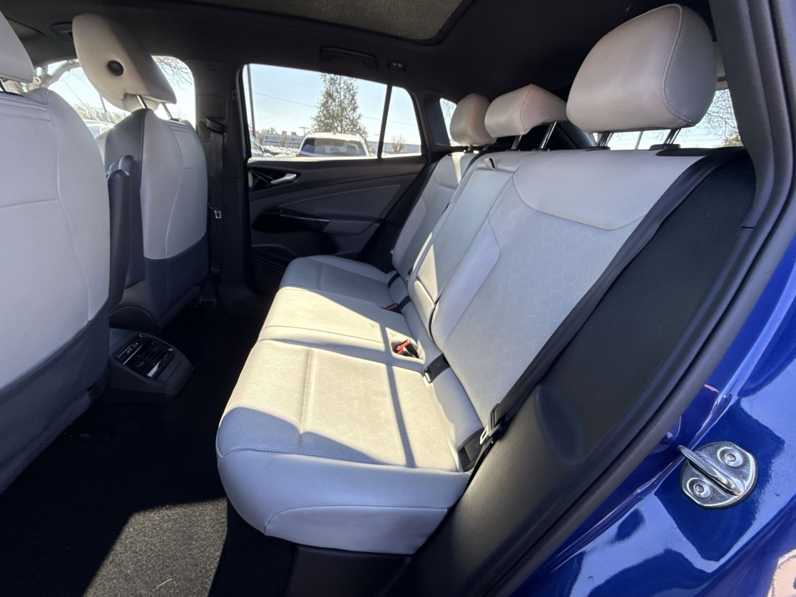 Used 2021 Volkswagen ID.4 Pro S w/ ID.4 Protection Package (IPT) image 24