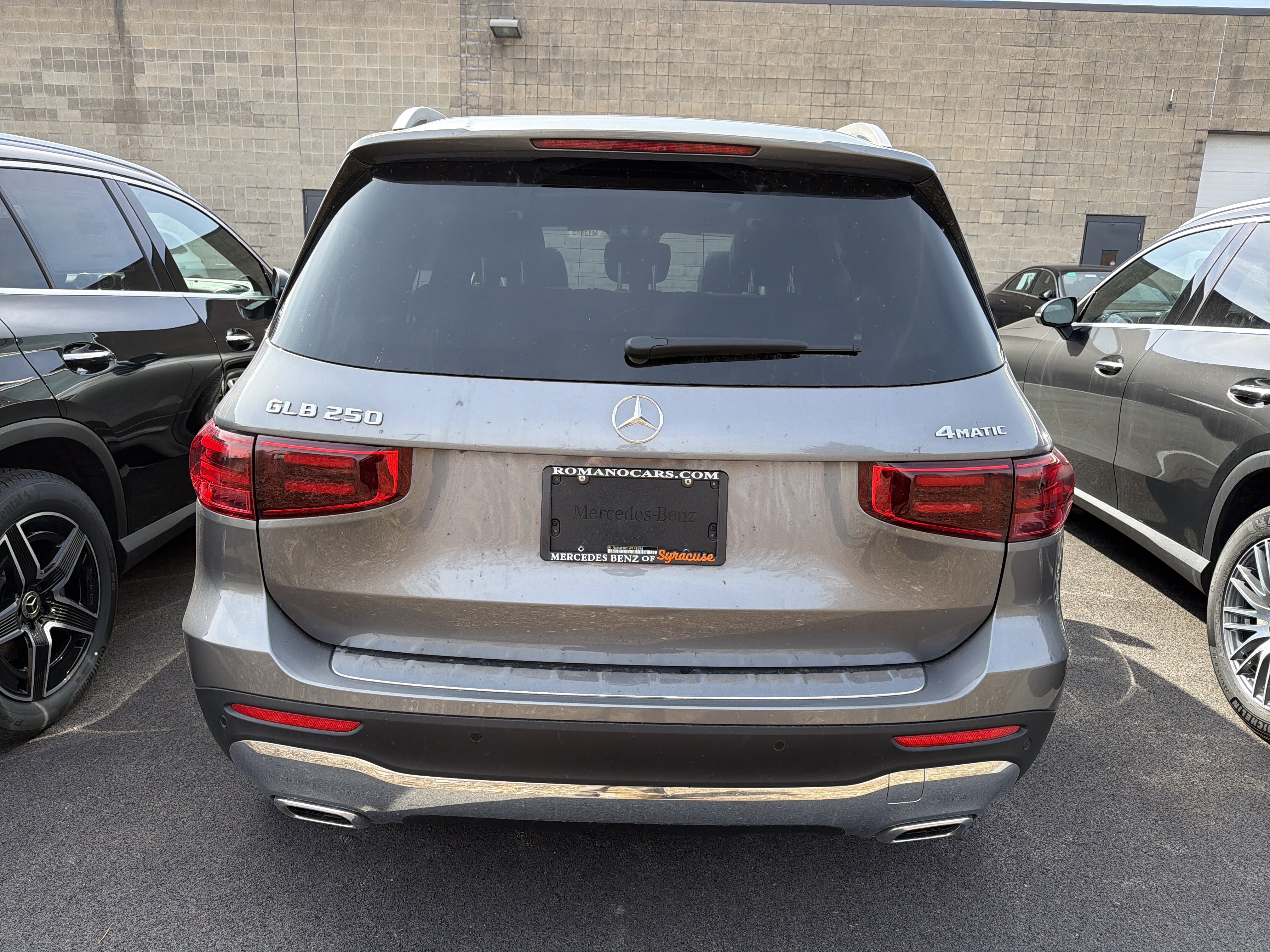 Used 2026 Mercedes-Benz GLB 250 4MATIC image 6