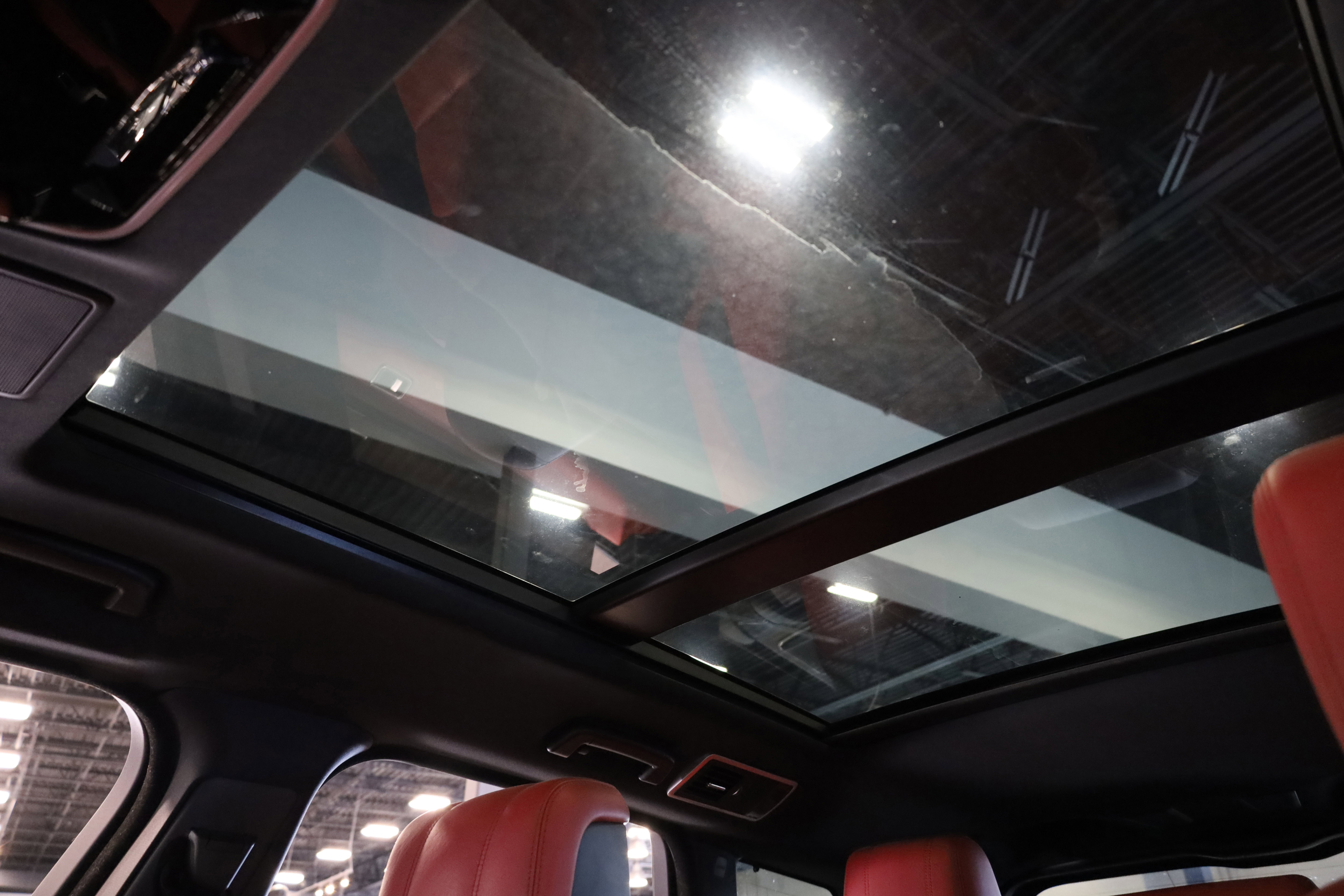 Used 2020 Land Rover Range Rover Sport HSE Dynamic image 34