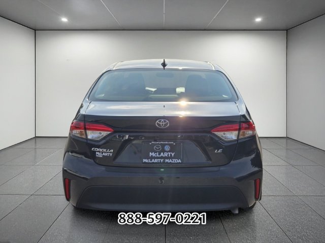 Used 2025 Toyota Corolla LE FWD image 4