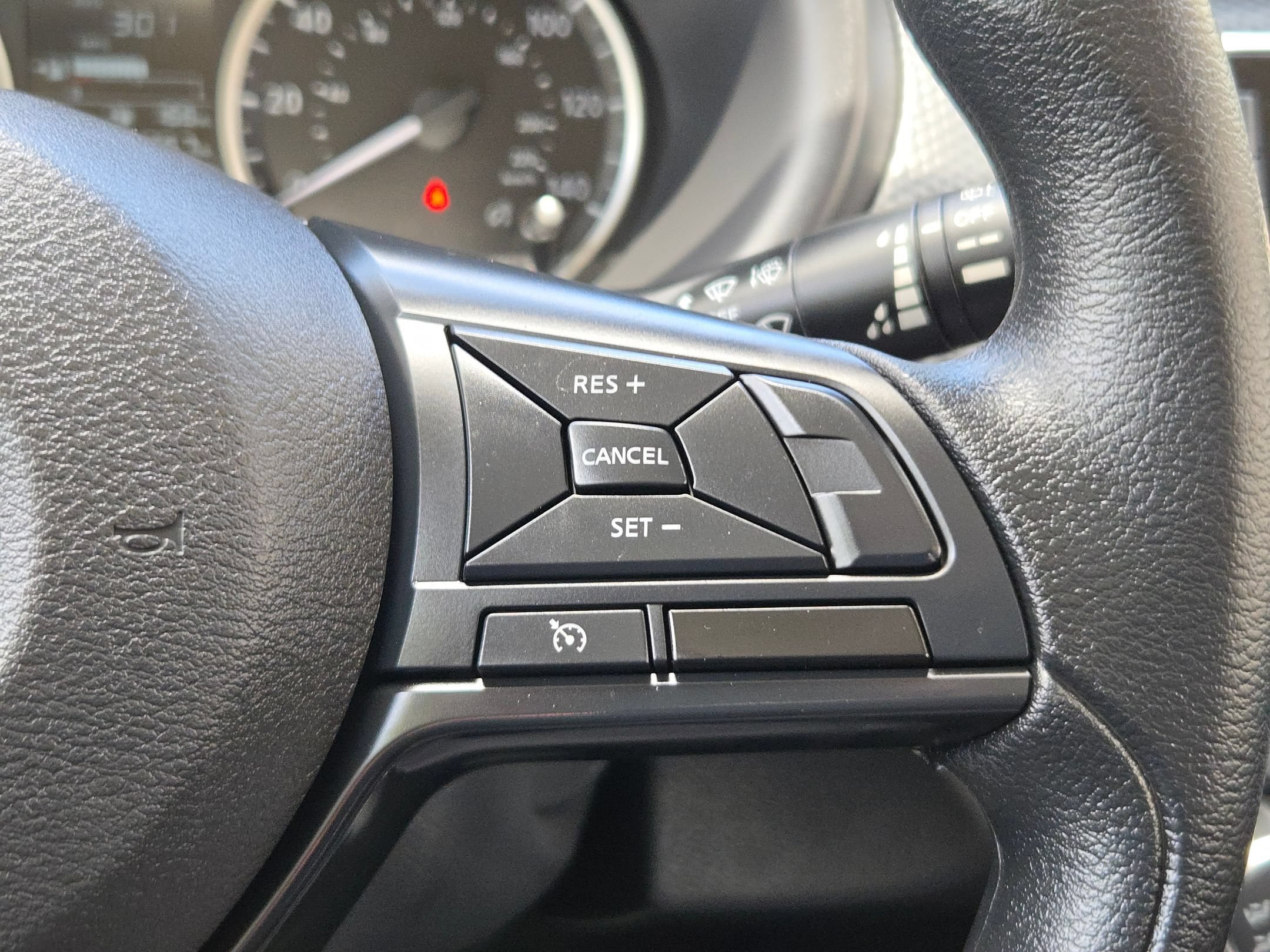 Certified 2025 Nissan Kicks Play S FWD image 19