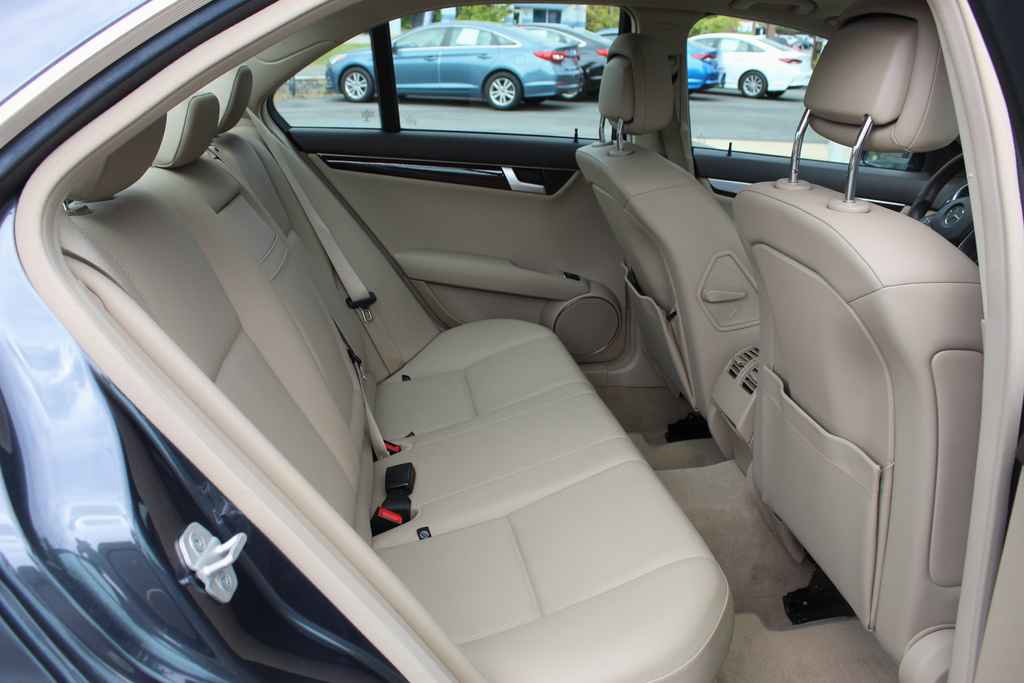 Used 2014 Mercedes-Benz C 250 C 250 Sport image 28