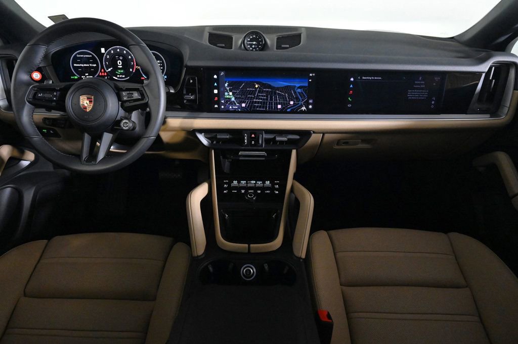Certified 2026 Porsche Cayenne E-Hybrid Coupe image 11
