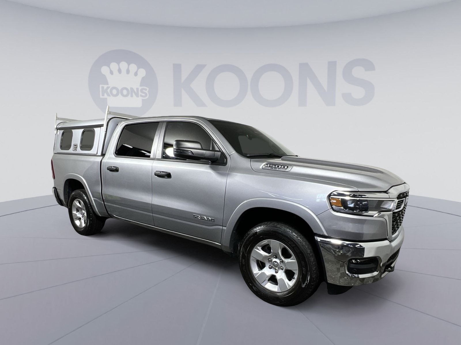 Used 2025 RAM 1500 Big Horn AWD/4WD image 2