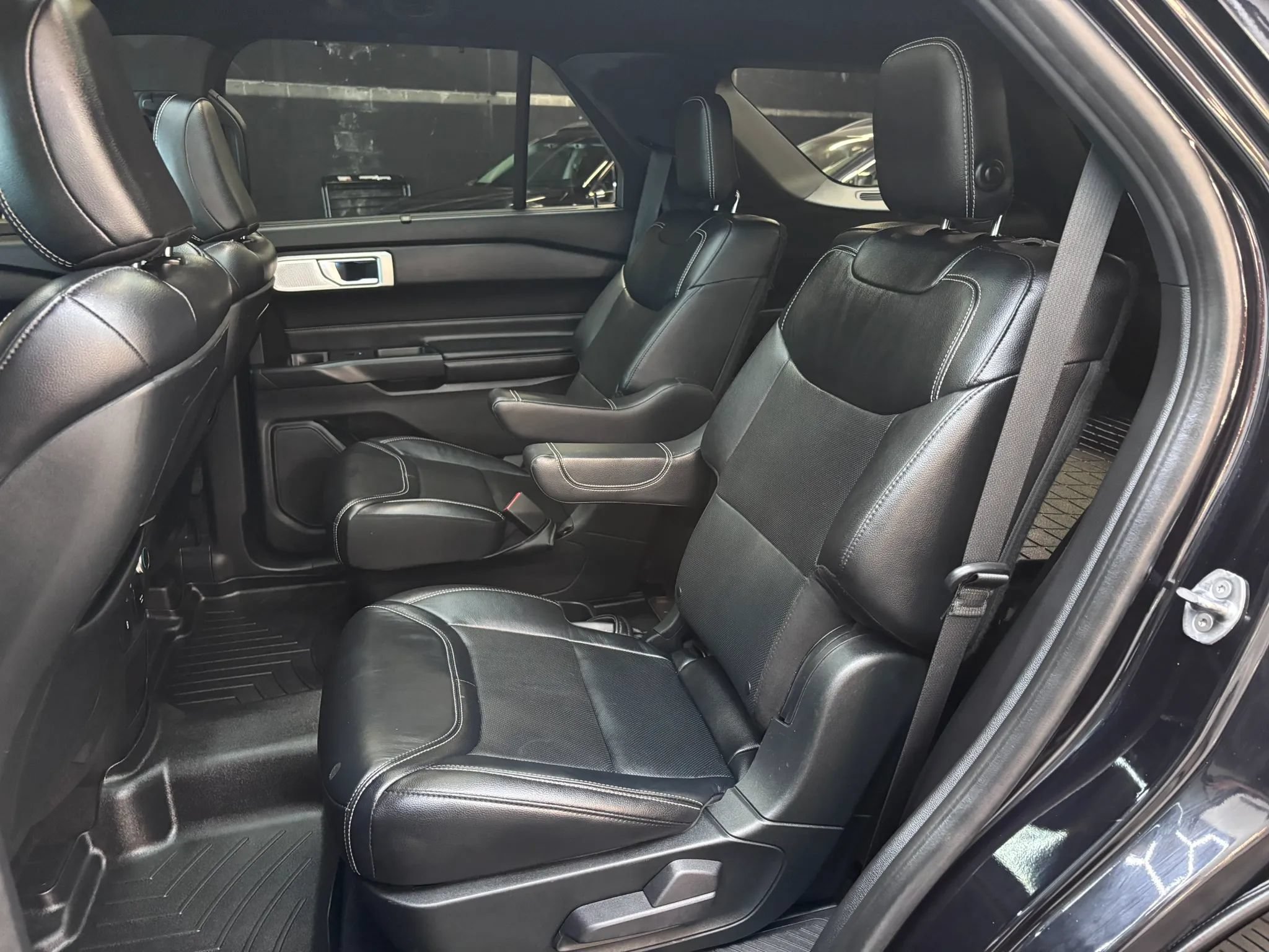 Used 2020 Ford Explorer ST w/ ST Street Pack AWD/4WD image 21
