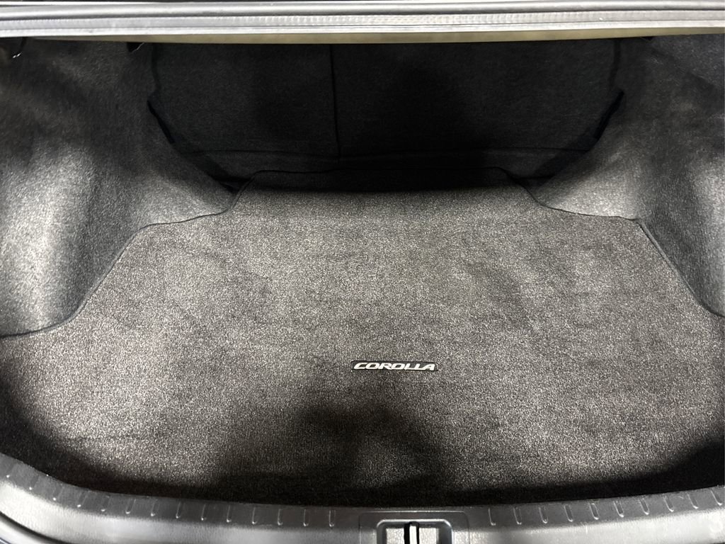 Used 2016 Toyota Corolla S image 11