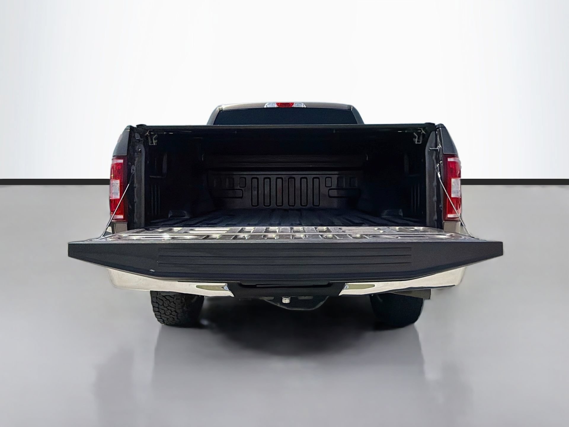 Used 2019 Ford F150 XLT AWD/4WD image 26