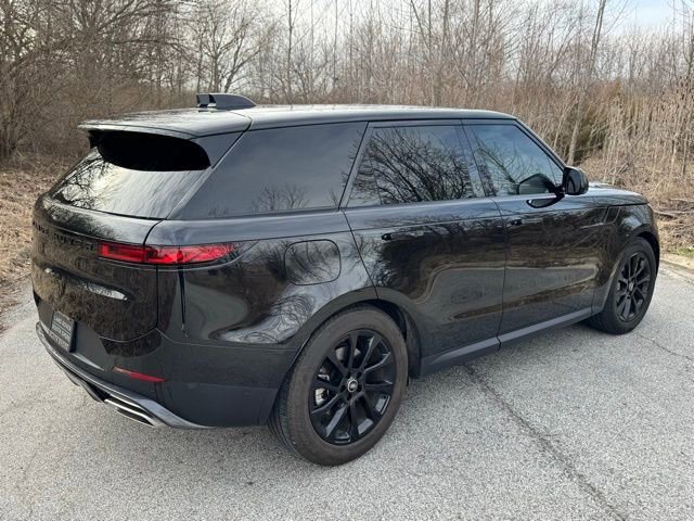 Certified 2025 Land Rover Range Rover Sport SE image 5