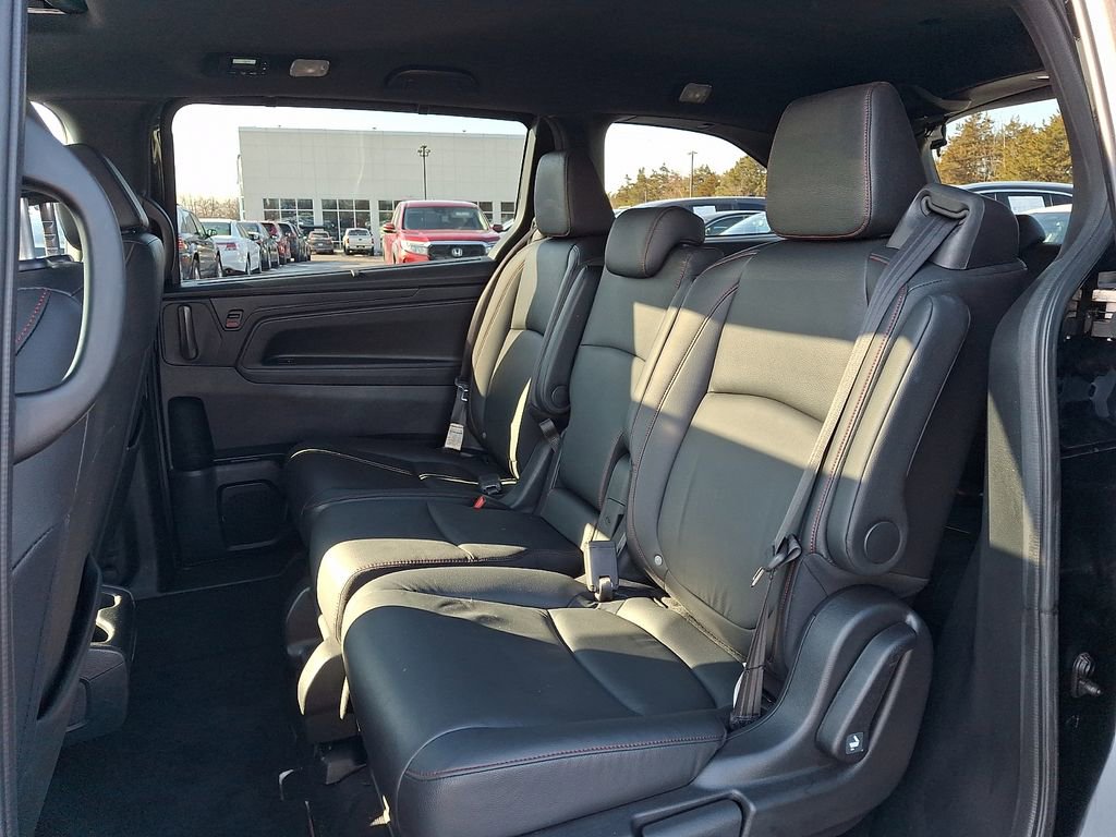 Used 2023 Honda Odyssey Sport image 10