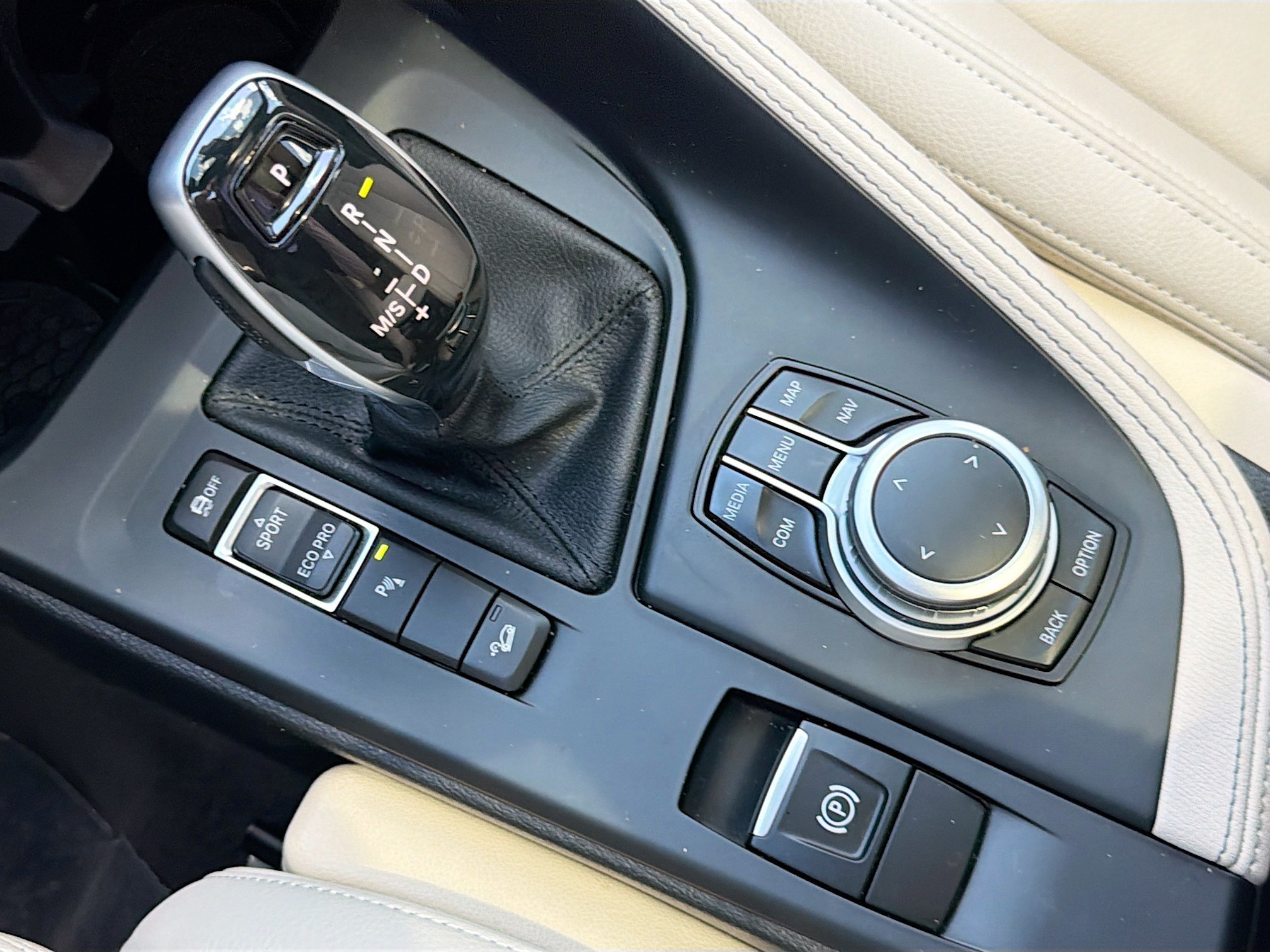 Used 2022 BMW X2 xDrive28i w/ Convenience Package AWD/4WD image 29