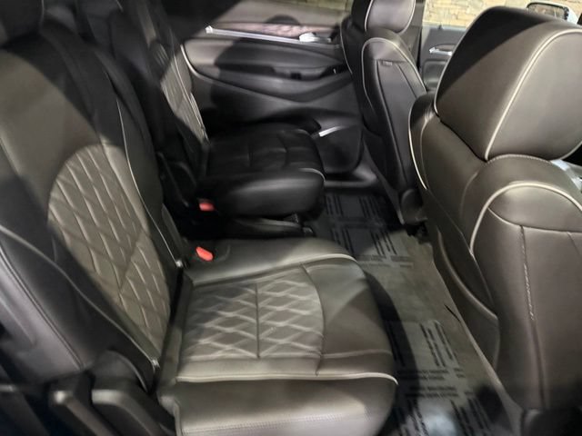 Used 2024 Buick Enclave Avenir w/ Avenir Technology Package AWD/4WD image 33