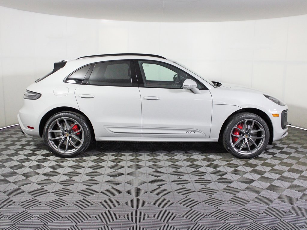 New 2026 Porsche Macan GTS image 8