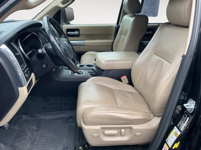 Used 2018 Toyota Sequoia Limited w/ Safety & Convenience Package AWD/4WD image 10