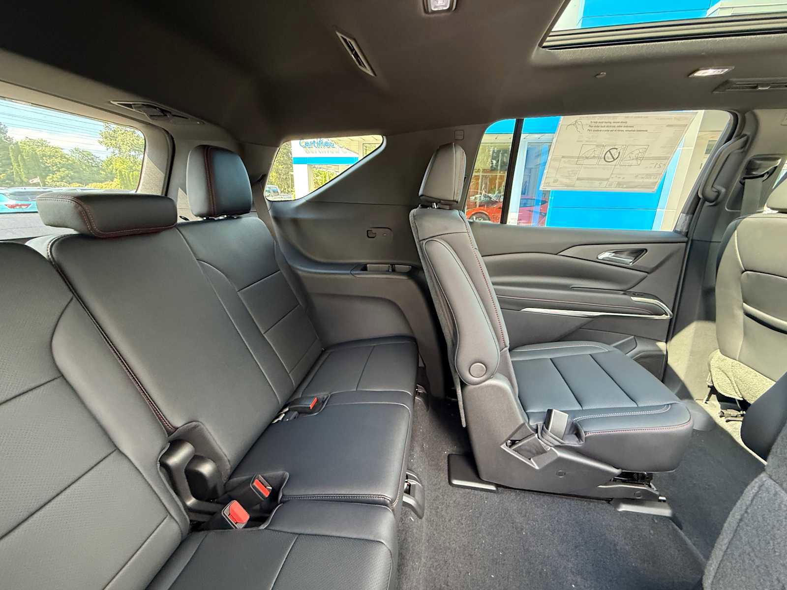 New 2026 Chevrolet Traverse Z71 w/ Driver Confidence Package image 35