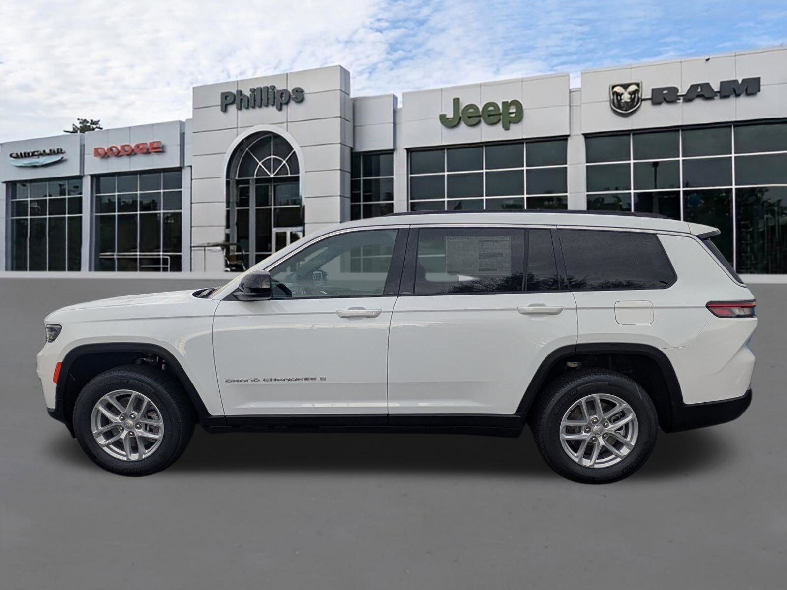 New 2026 Jeep Grand Cherokee L 4WD image 6