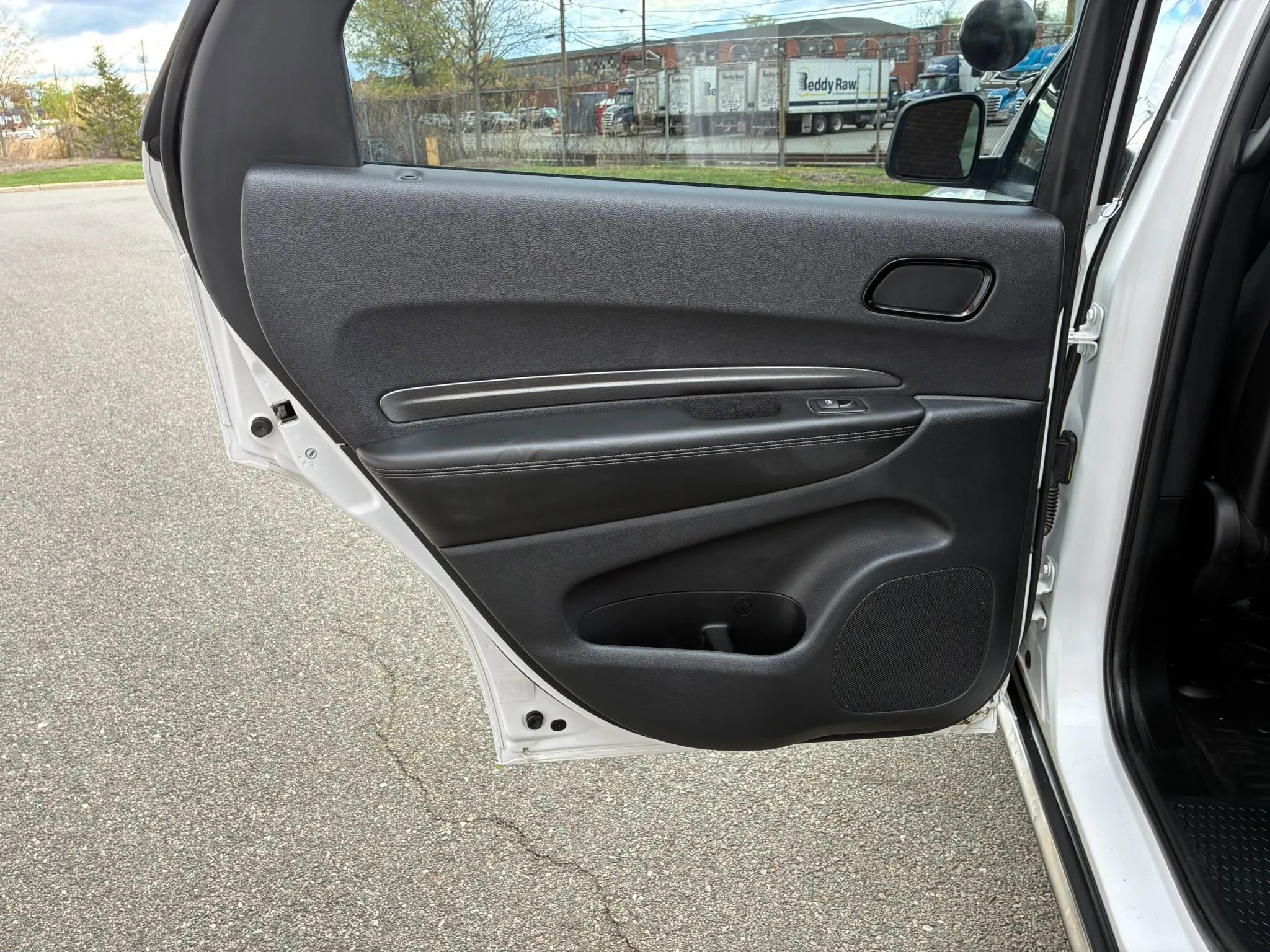 Used 2023 Dodge Durango SXT image 10