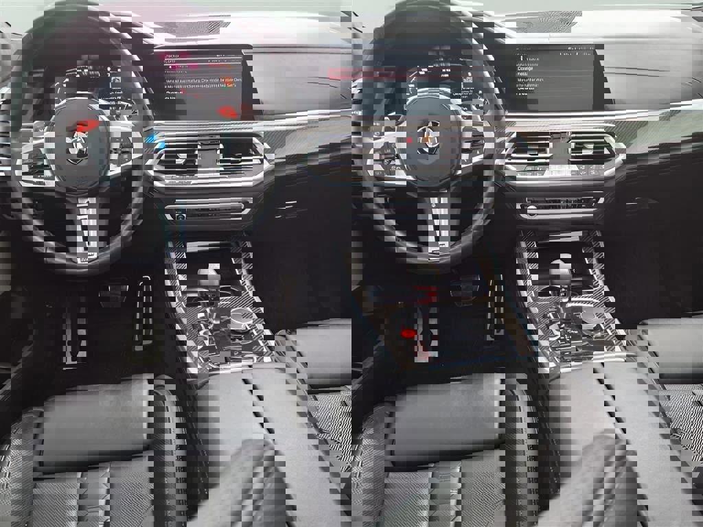 Used 2021 BMW X5 M w/ Executive Package image 9