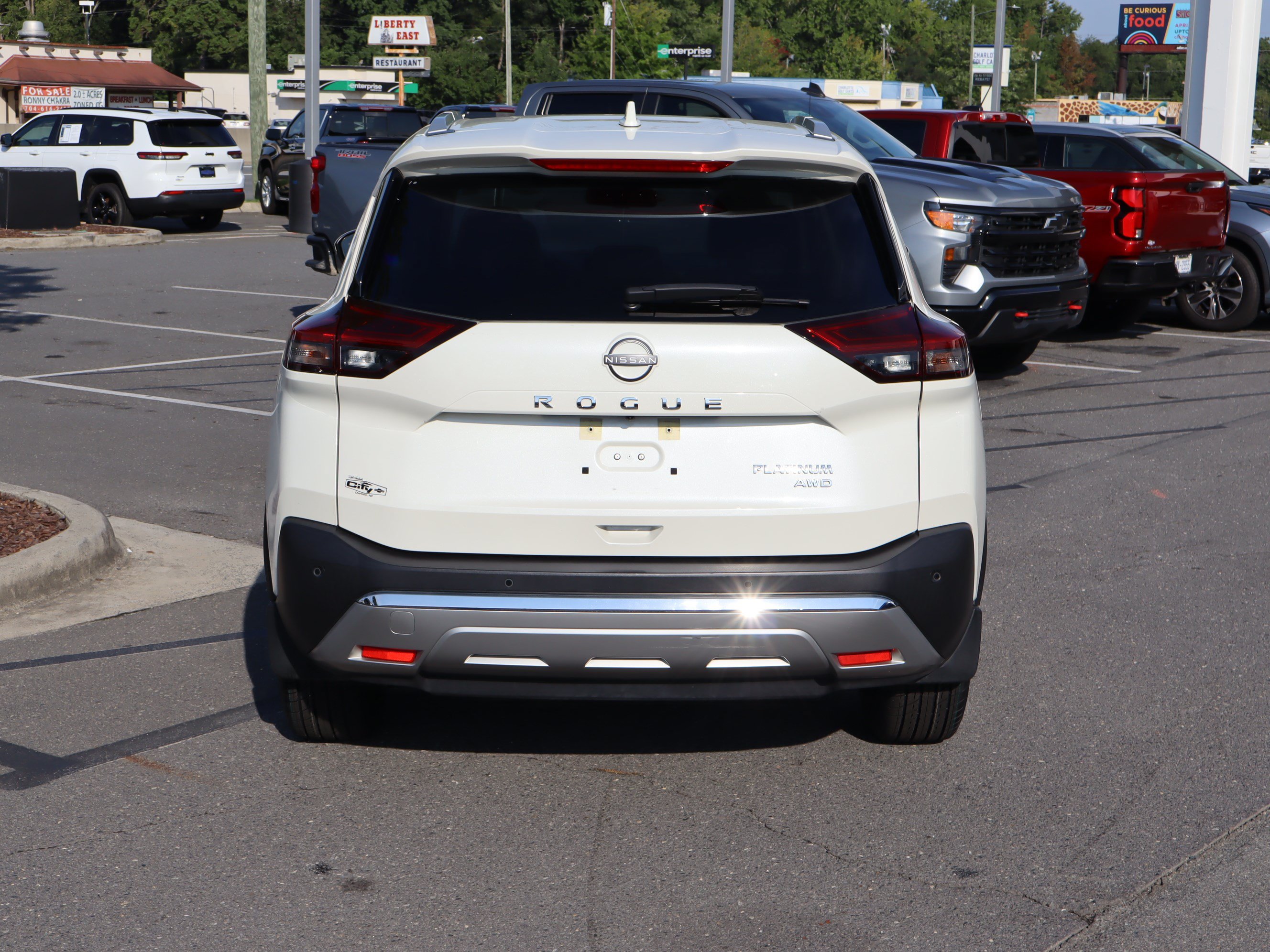 Used 2023 Nissan Rogue Platinum w/ Platinum Premium Package AWD/4WD image 9