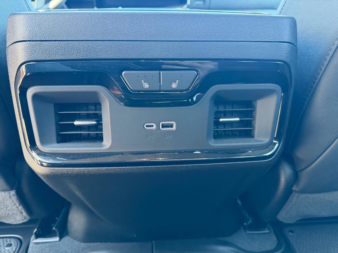 Used 2026 GMC Sierra 1500 AT4 w/ AT4 Premium Package AWD/4WD image 22
