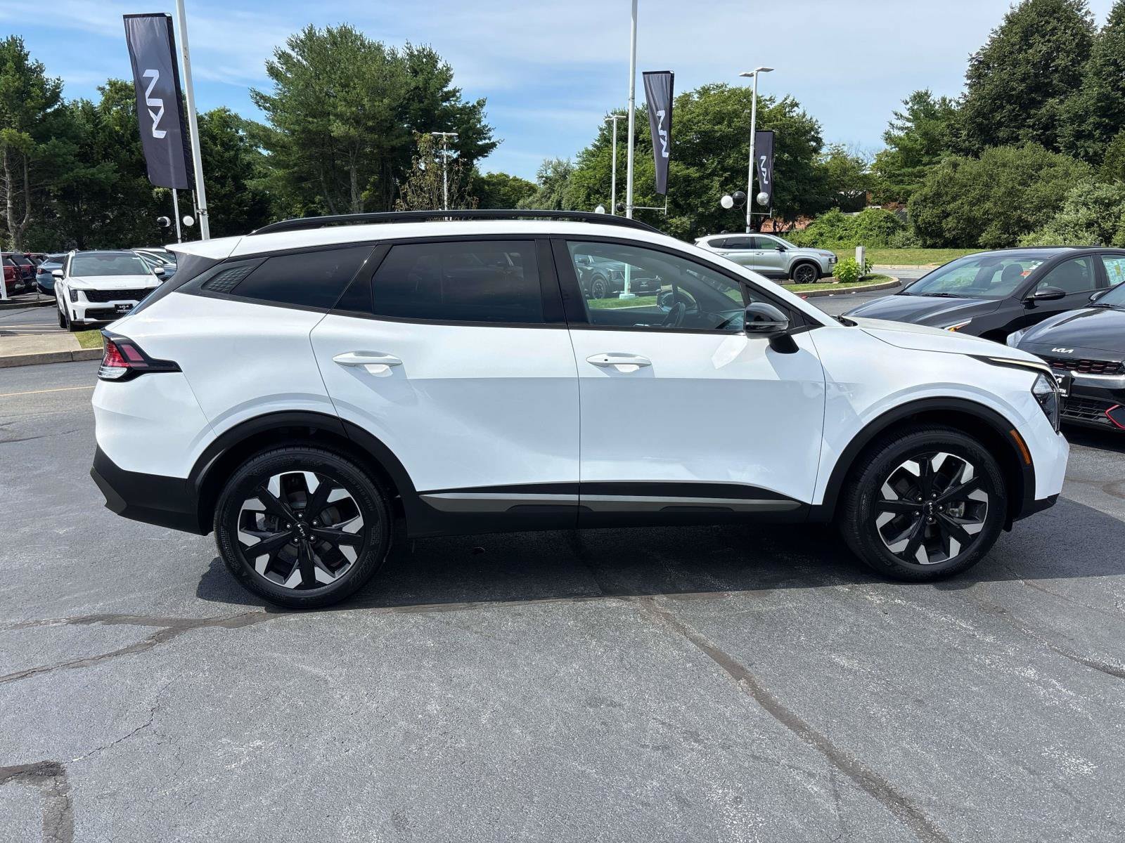 Used 2023 Kia Sportage X-Line w/ X-Line Premium Package AWD/4WD image 4