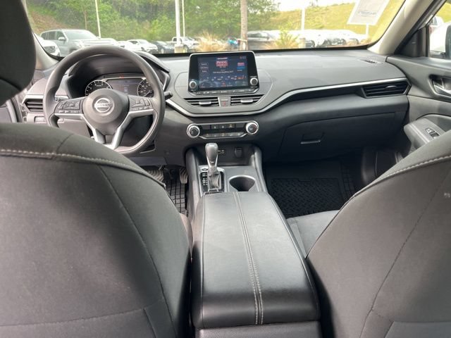 Used 2022 Nissan Altima 2.5 SV FWD image 16