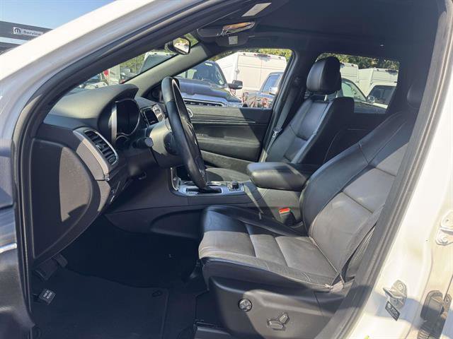 Used 2022 Jeep Grand Cherokee Limited image 7