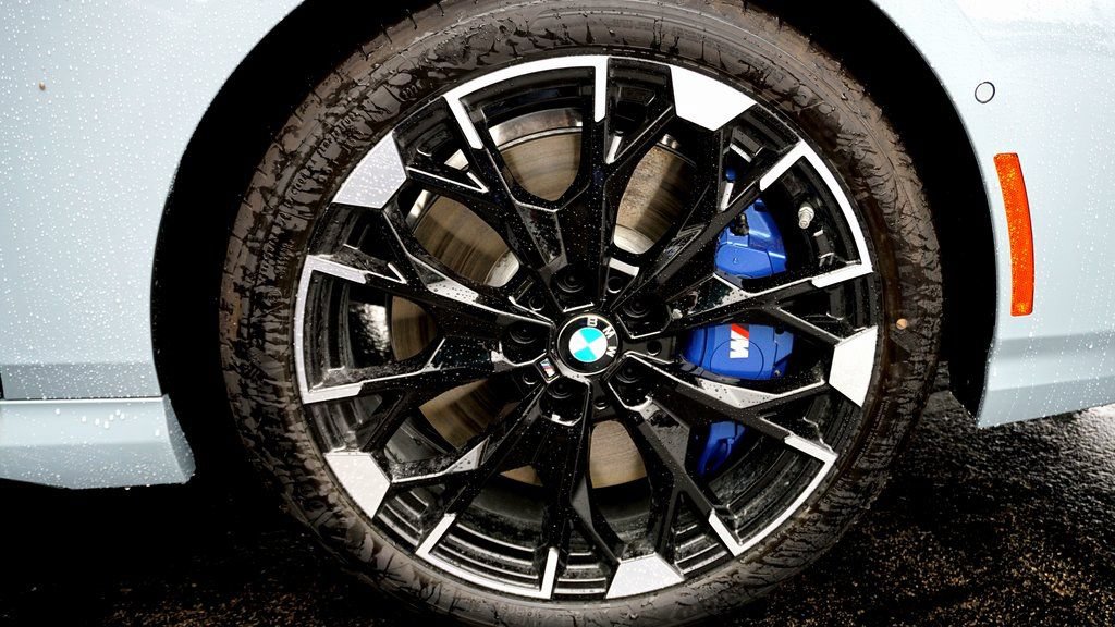 New 2026 BMW M235i xDrive w/ Technology Package AWD/4WD image 4