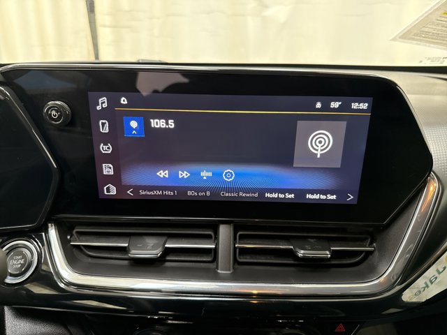 Used 2025 Chevrolet Trax RS w/ Driver Confidence Package FWD image 21