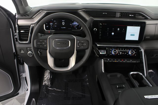 New 2026 GMC Sierra 2500 Denali w/ Denali Reserve Package image 14