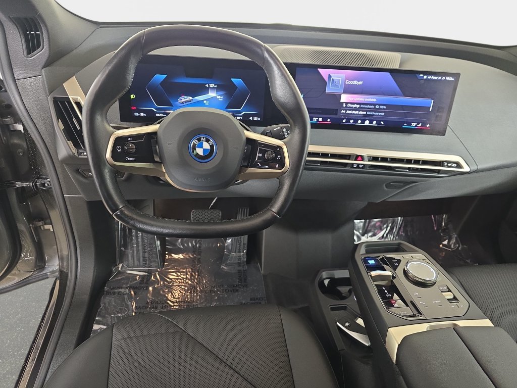 Certified 2024 BMW iX xDrive50 w/ Premium Package AWD/4WD image 16