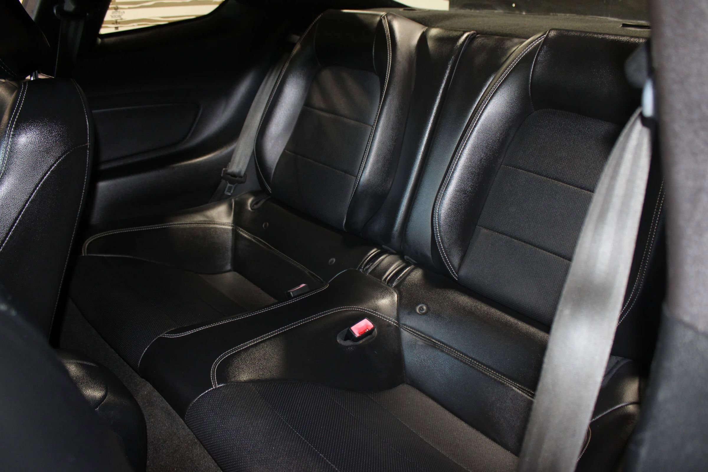 Used 2018 Ford Mustang Premium image 23