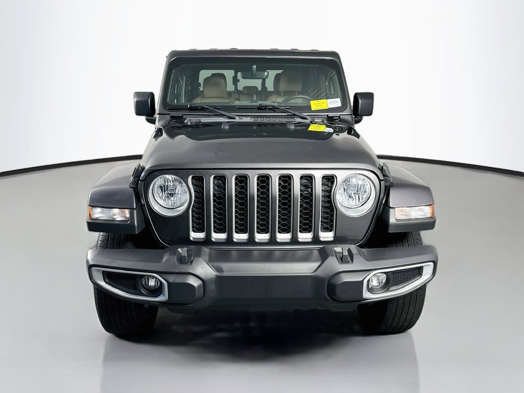 Used 2022 Jeep Gladiator Overland w/ Popular Equipment Package AWD/4WD image 2