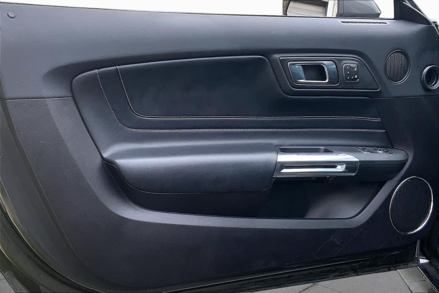 Used 2019 Ford Mustang Premium w/ Equipment Group 201A RWD image 18