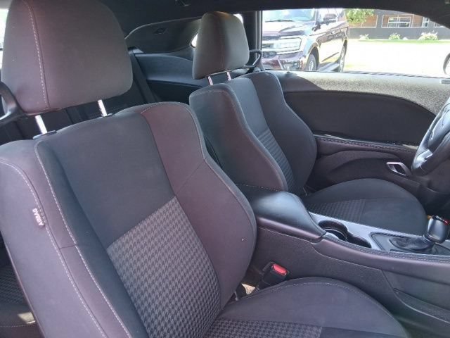 Used 2019 Dodge Challenger R/T RWD image 12