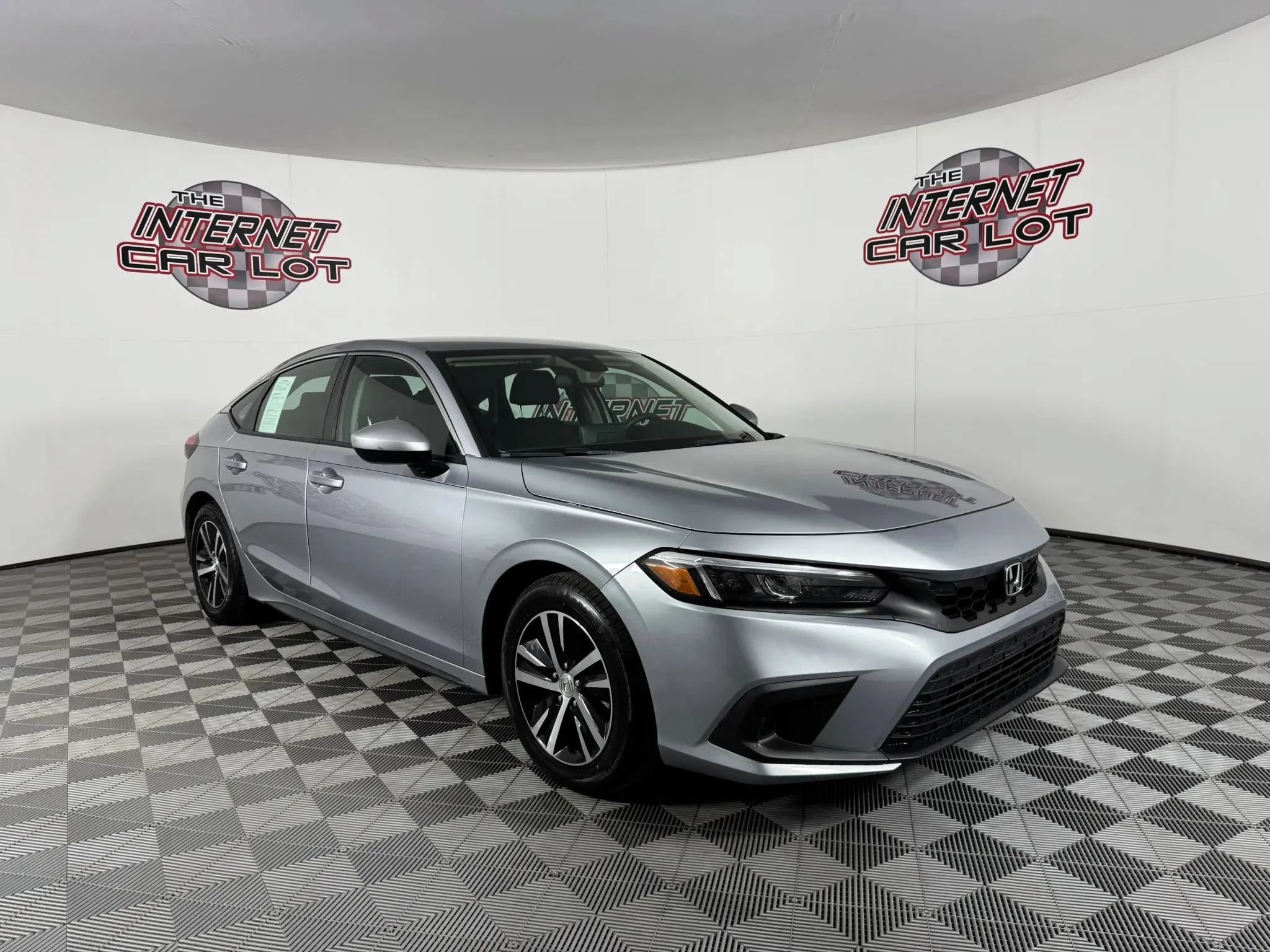 Used 2023 Honda Civic LX image 9