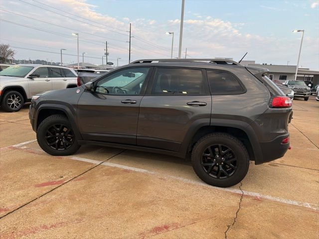 Used 2015 Jeep Cherokee Trailhawk w/ Comfort/Convenience Group image 6