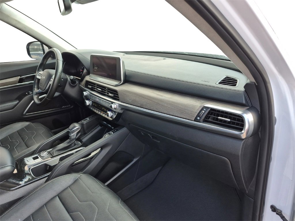 Used 2022 Kia Telluride SX w/ SX Prestige Package image 26