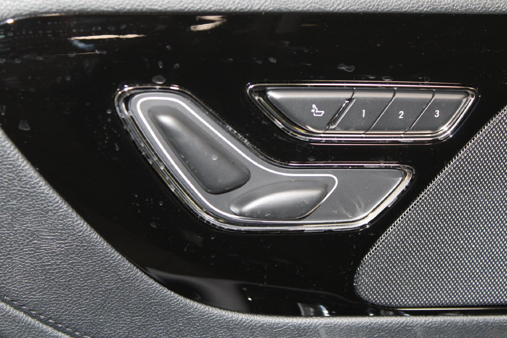 New 2026 Lincoln Aviator 2WD image 21