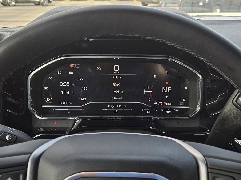 Used 2025 GMC Sierra 1500 SLT image 18