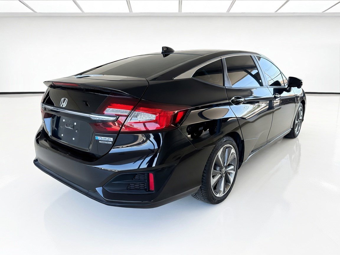 Used 2018 Honda Clarity Touring image 4