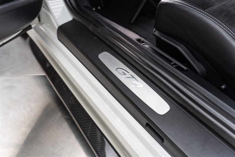 Used 2016 Porsche Cayman GT4 RWD image 50