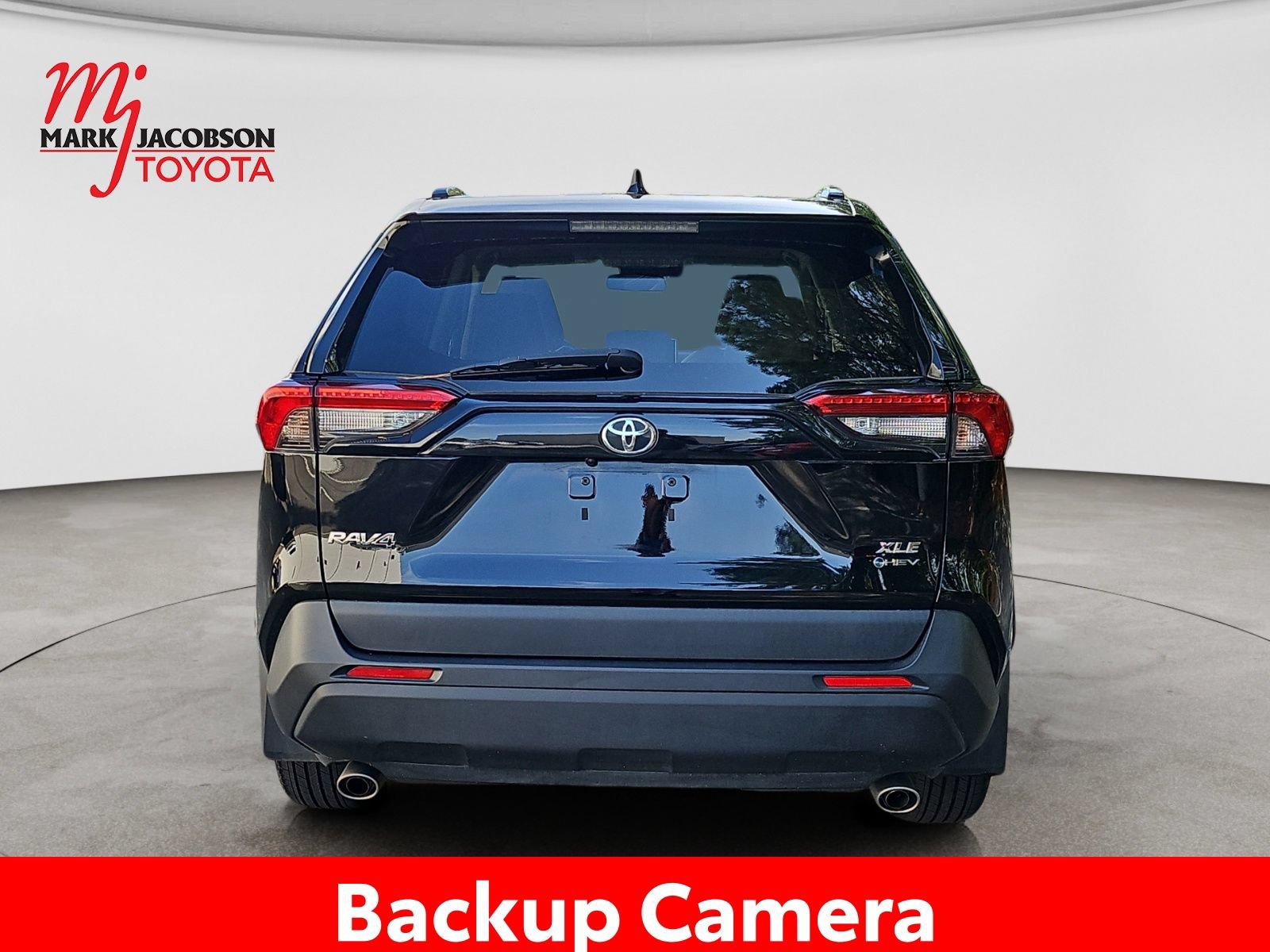 Used 2025 Toyota RAV4 XLE Premium w/ Weather Package AWD/4WD image 11