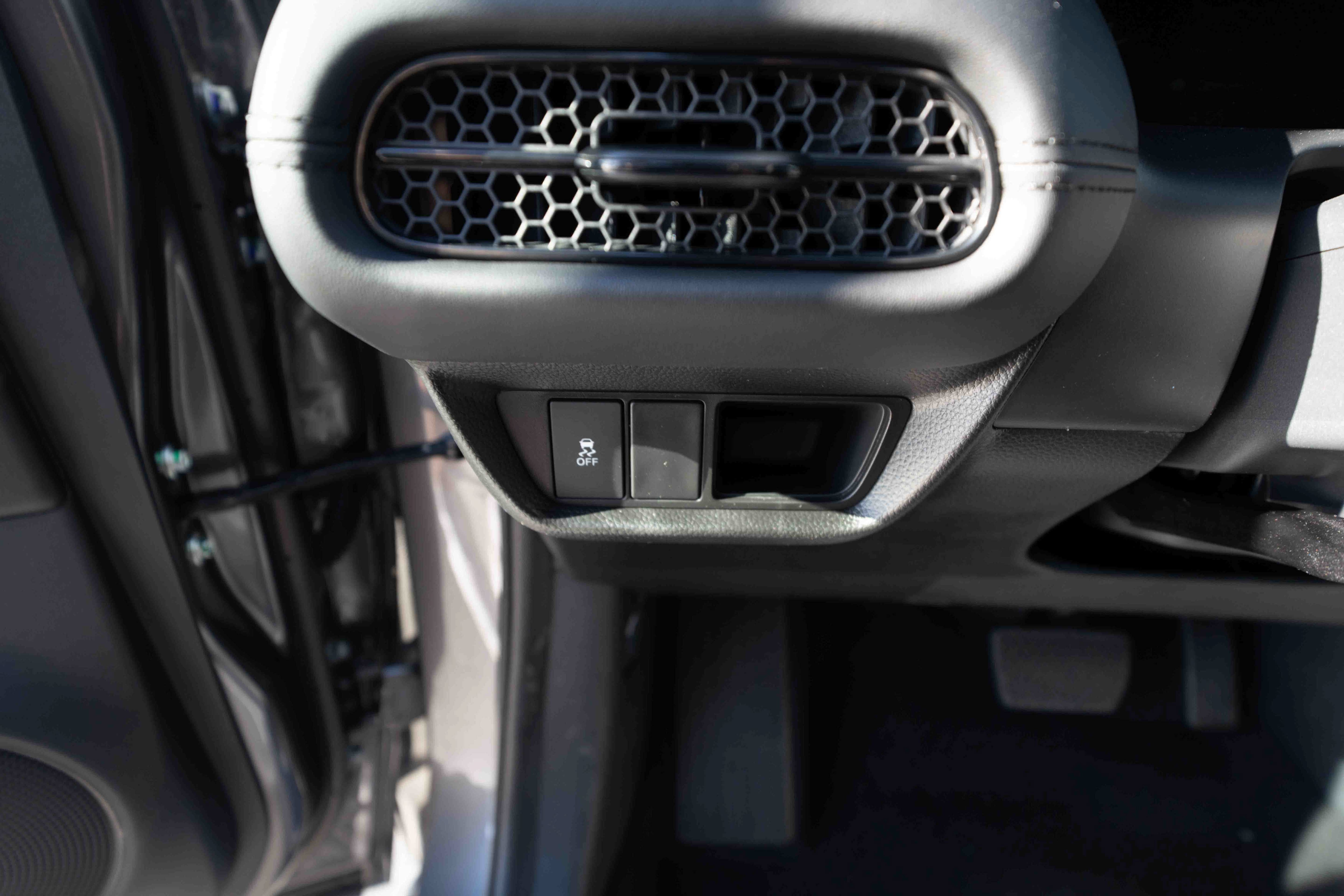 New 2027 Honda HR-V LX image 11