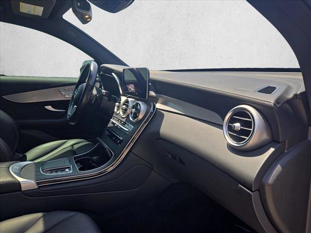 Used 2023 Mercedes-Benz GLC 300 4MATIC Coupe image 20