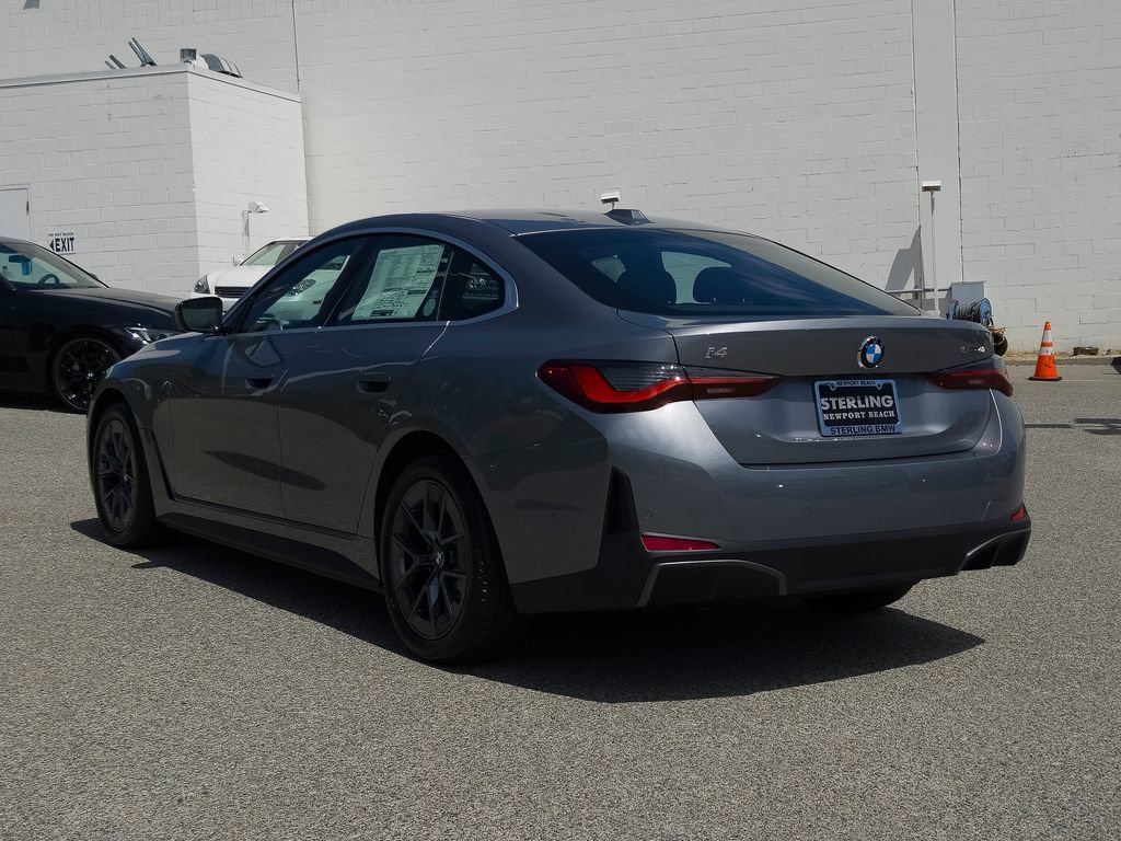 New 2026 BMW i4 eDrive40 w/ Parking Assistance Package RWD image 17