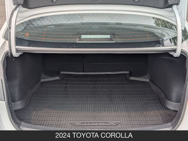 Used 2024 Toyota Corolla SE FWD image 10