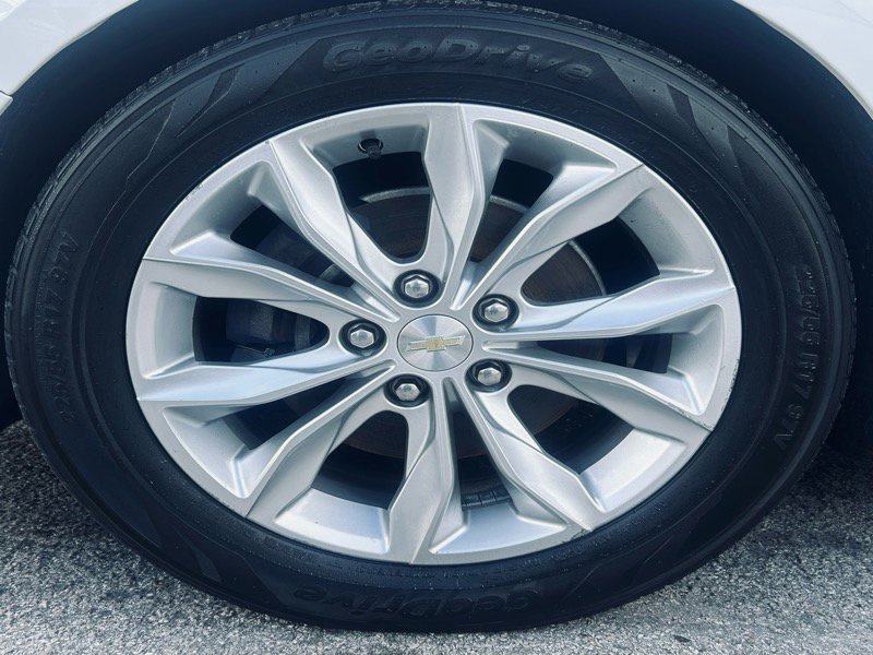 Used 2021 Chevrolet Malibu LT image 20